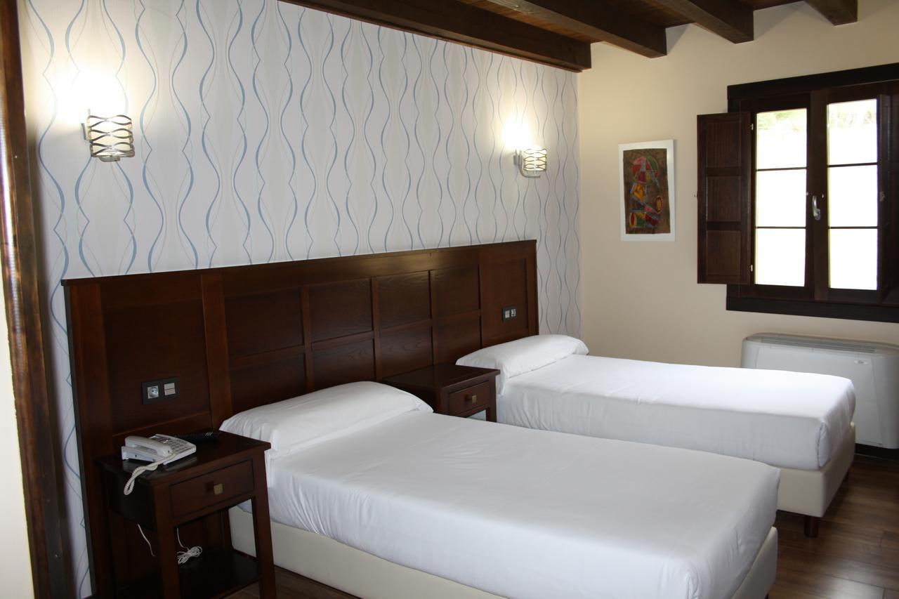 Hotel Rural El Reundu Campomanes Extérieur photo